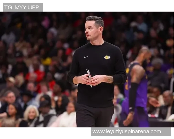 湖人揭幕战首发阵容初步确定东契奇身边的辅佐者成关键因素 湖人揭幕战首发阵容初步确定东契奇身边的辅佐者成关键因素