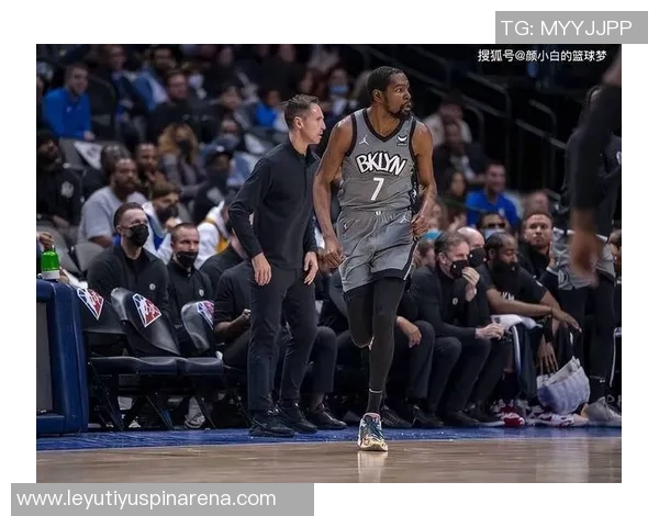 球迷反击KD自称主队一员KD回应接受现实的无奈